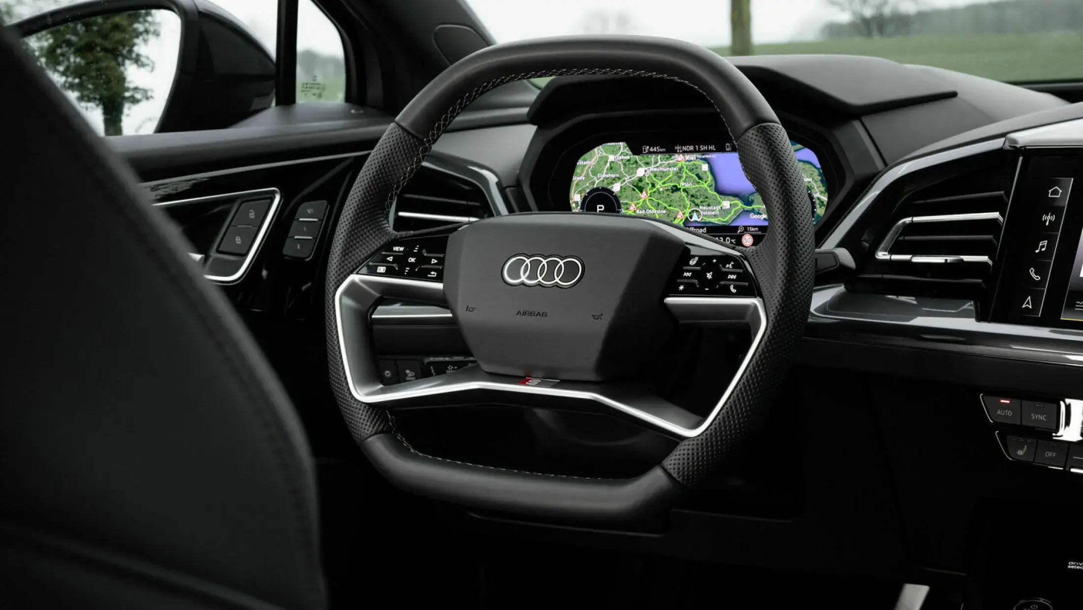 Superlease Audi Q4 lease 5